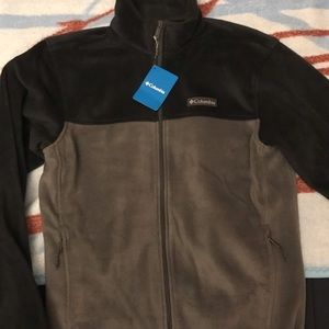 Men’s Columbia fleece jacket